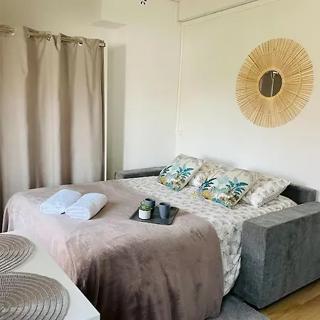 La Terrasse, Train - Paris Trajet D'environ 1 Heure 10 Minutes Appartement Lens